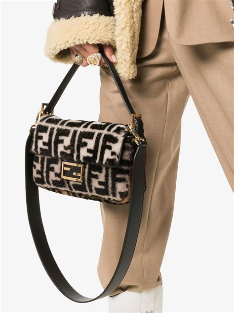 багет fendi